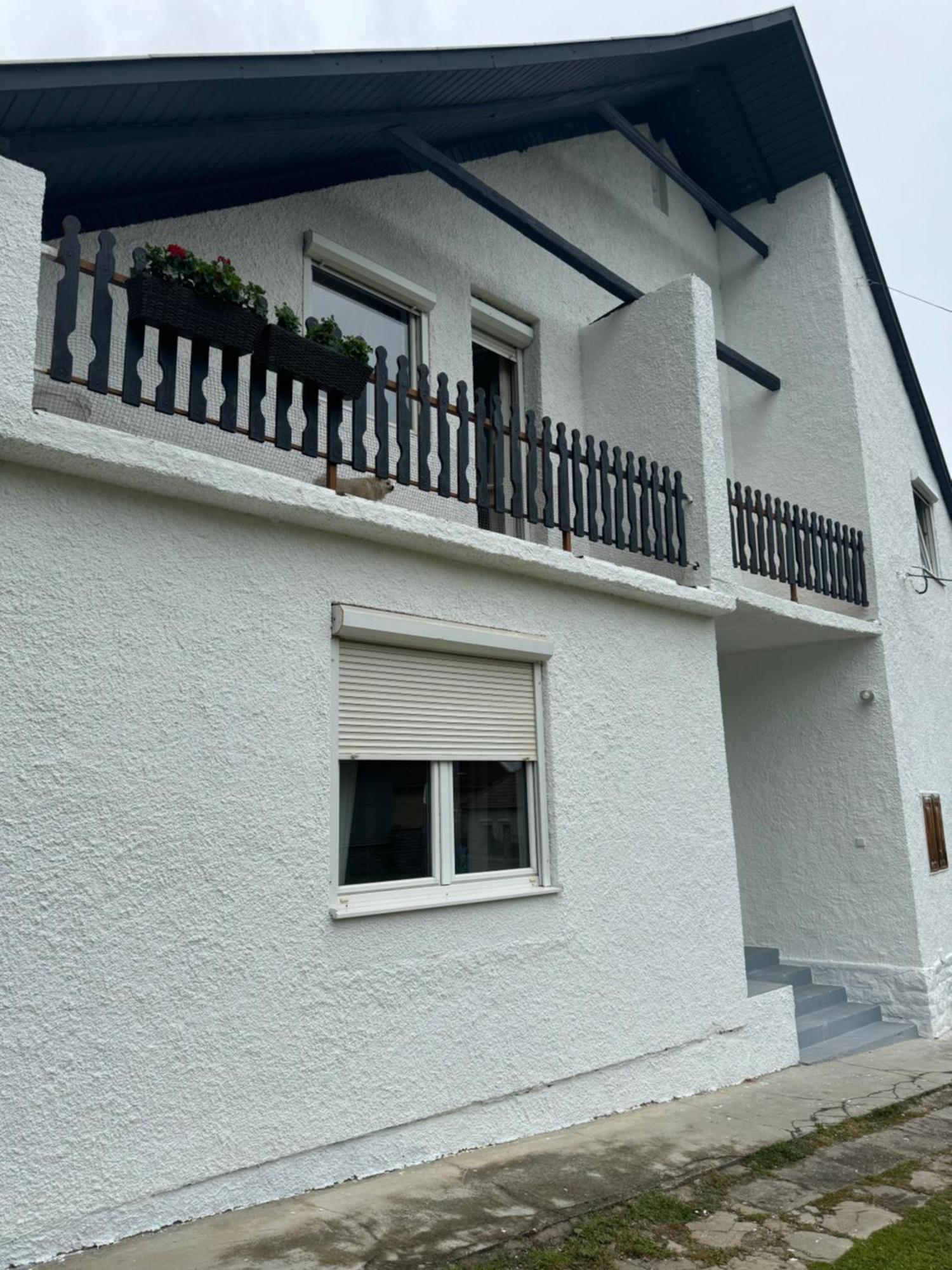 Light House Apartment Heviz Exterior photo